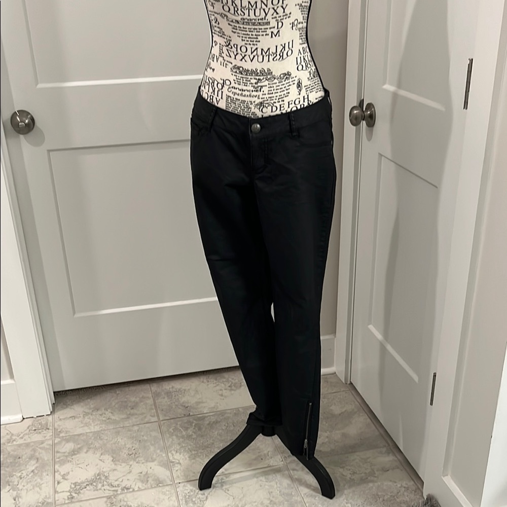 Women's Black Jeans